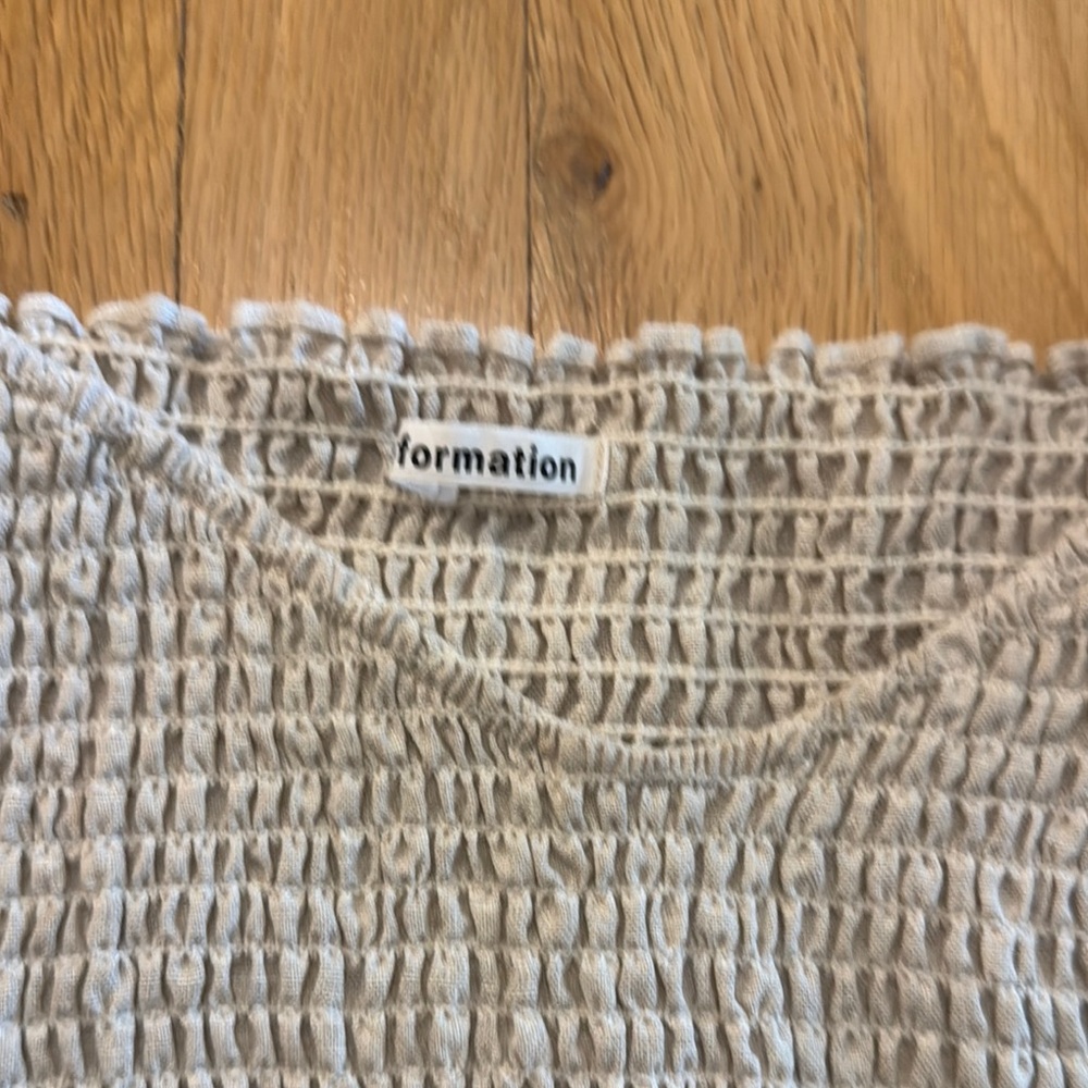 Reformation off-shoulder top - Picture 2 of 3